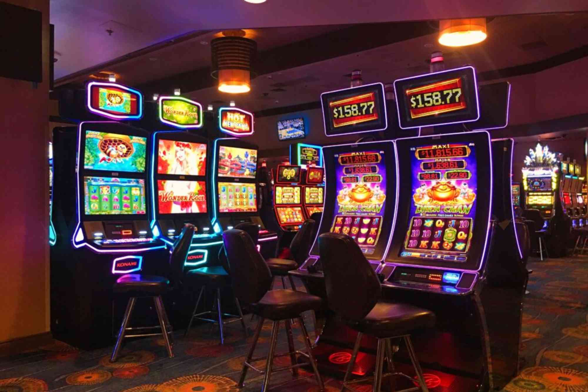 Why Are Slot Machines So Popular Online?
